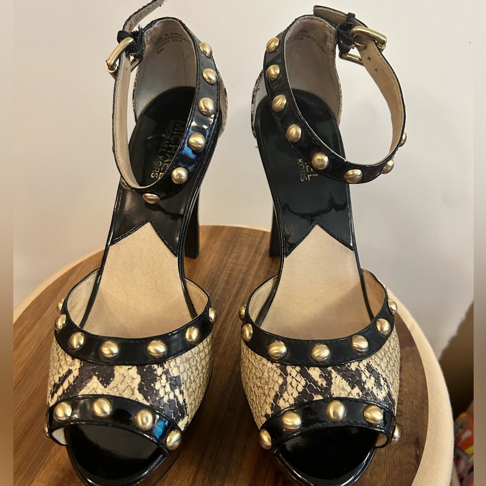 Sexy Michael Kors Peep Toe Snakeskin Studded Platforms